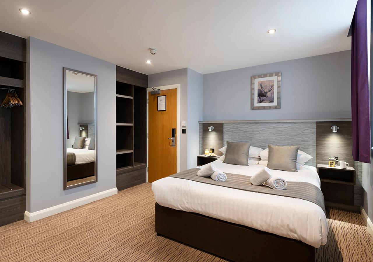 เดอะ ฮ้อก แบค แอนด์ สปา ฟาร์นแฮม Hotel ฟาร์แนม ภายนอก รูปภาพ
