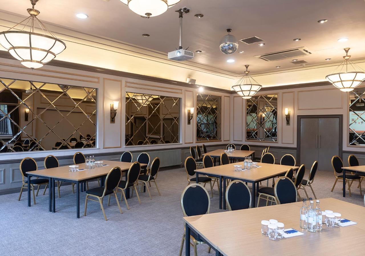 เดอะ ฮ้อก แบค แอนด์ สปา ฟาร์นแฮม Hotel ฟาร์แนม ภายนอก รูปภาพ