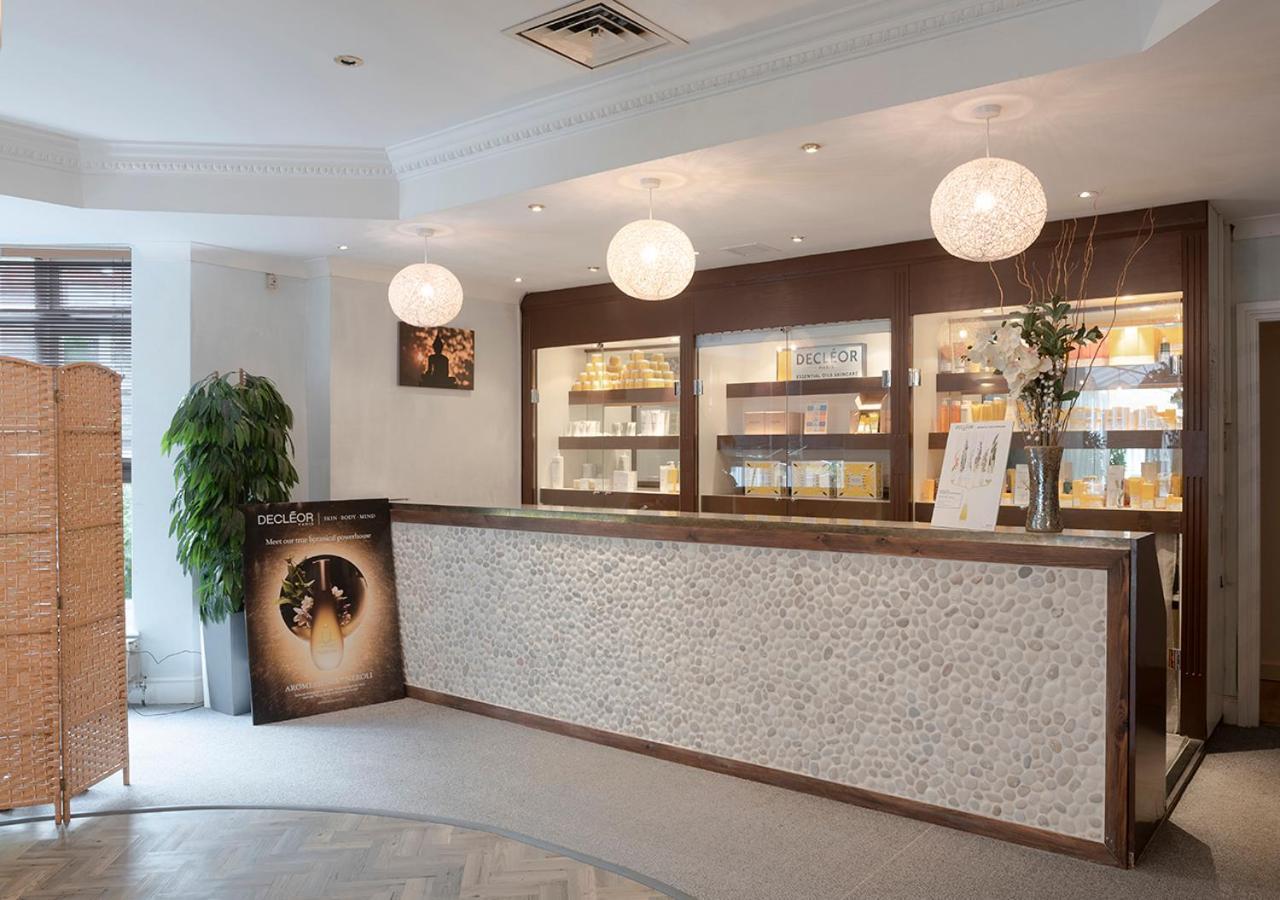 เดอะ ฮ้อก แบค แอนด์ สปา ฟาร์นแฮม Hotel ฟาร์แนม ภายนอก รูปภาพ