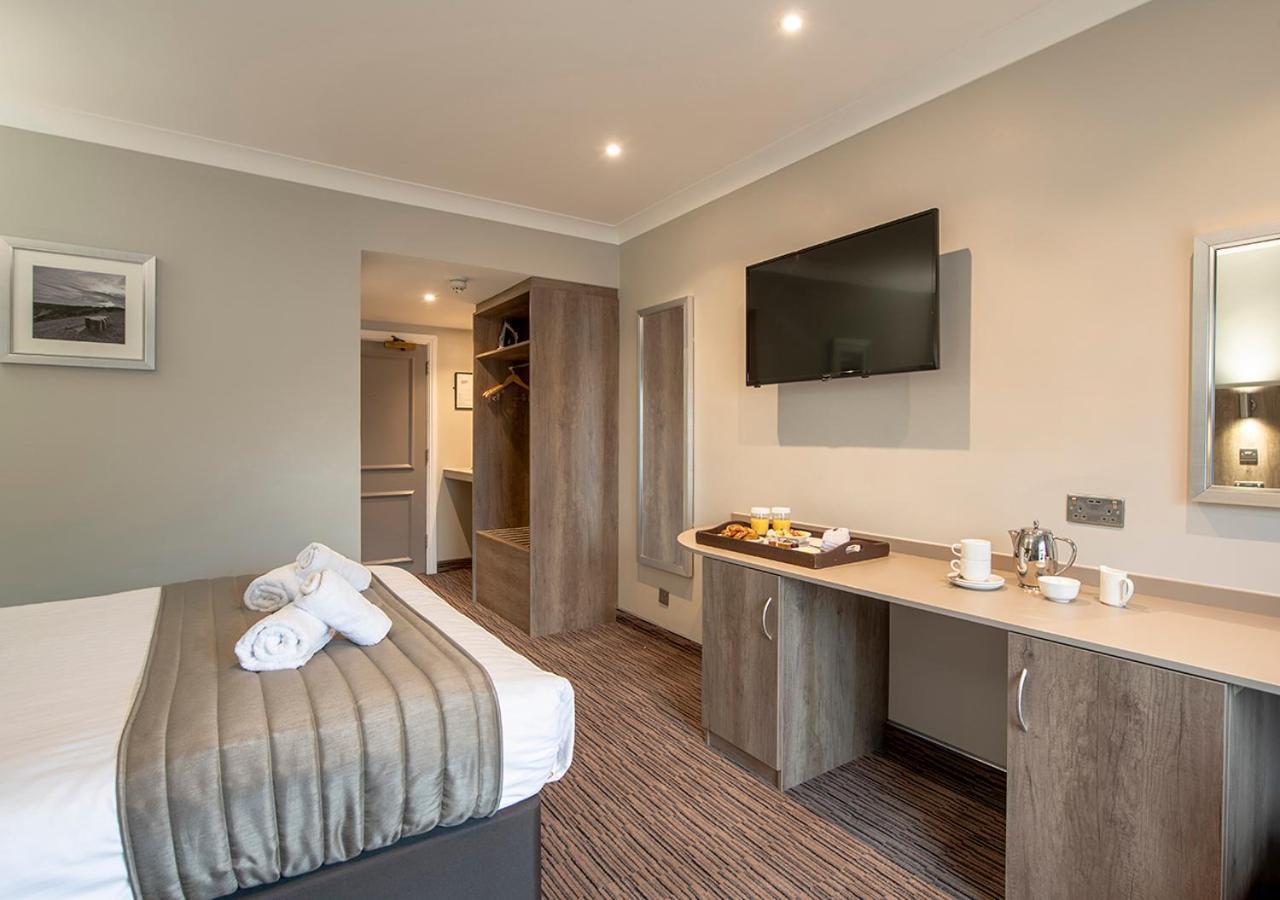 เดอะ ฮ้อก แบค แอนด์ สปา ฟาร์นแฮม Hotel ฟาร์แนม ภายนอก รูปภาพ